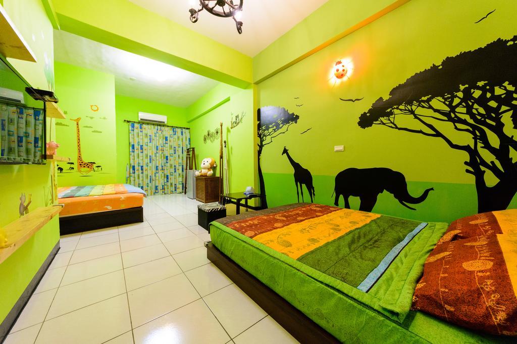 Play House Hotel Tainan Exterior foto